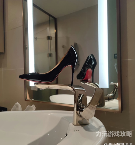 高跟美腿丝袜国产在线观看，时尚潮流引领者丝袜配高跟鞋走路滑怎么办