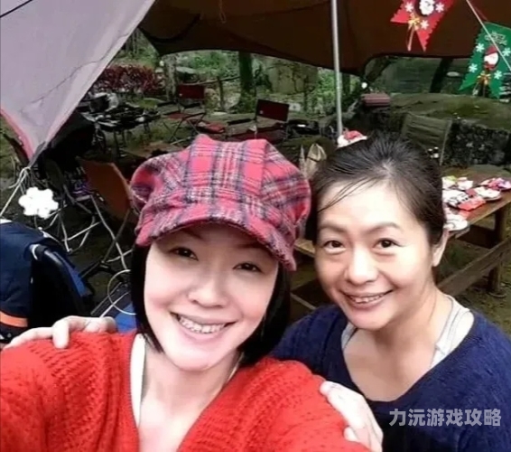 涩五月婷婷涩五月婷婷，青春的秘密与情感交织